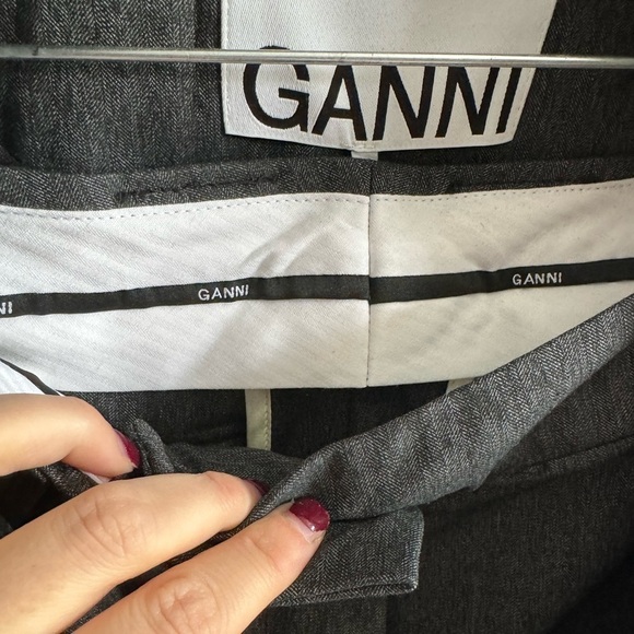 Ganni-NWT Platinum Grey Draped Suiting - Picture 6 of 14